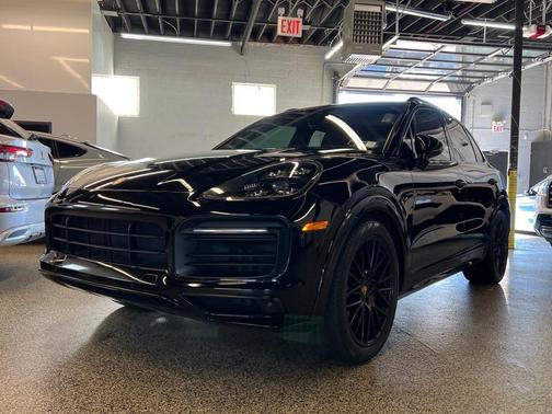 2021 Porsche Cayenne GTS