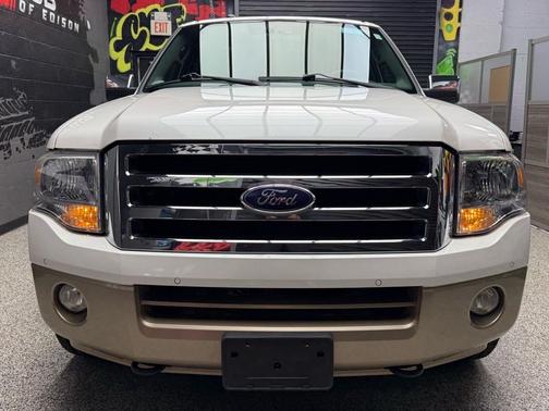 White Platinum Metallic Tri-Coat (ug) 2014 Ford Expedition King Ranch