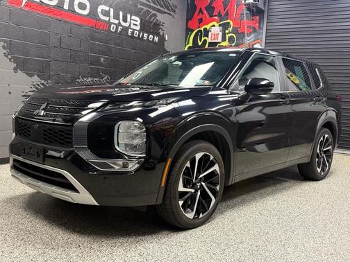 2023 Mitsubishi Outlander SE 2.5 S-AWC