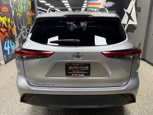 2023 Toyota Highlander LE