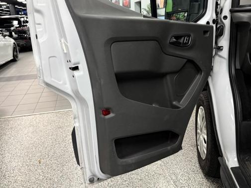 2022 Ford Transit-350 XLT