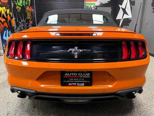 2020 Ford Mustang EcoBoost Premium