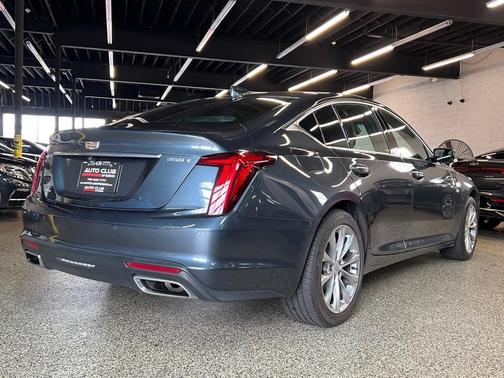 2022 Cadillac CT5 Premium Luxury