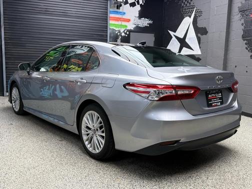 Celestial Silver Metallic (1j9) 2019 Toyota Camry XLE