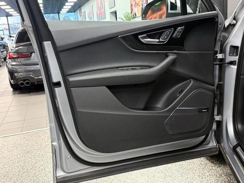 2019 Audi Q7 55 Premium Plus