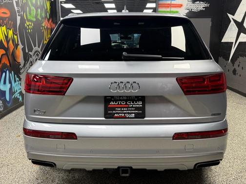 2019 Audi Q7 55 Premium Plus