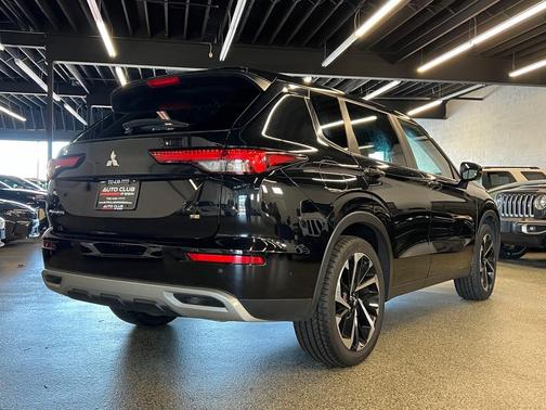2023 Mitsubishi Outlander SE 2.5 2WD