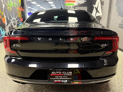 2024 Volvo S90 B6 Plus