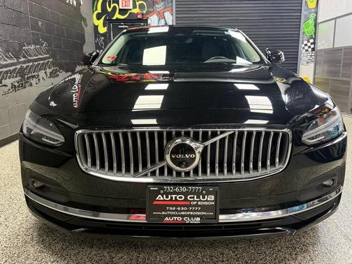 2024 Volvo S90 B6 Plus