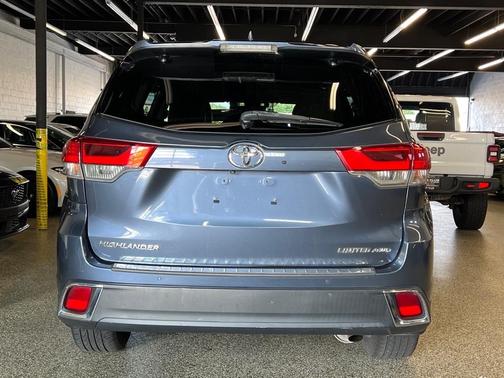 2019 Toyota Highlander Limited Platinum