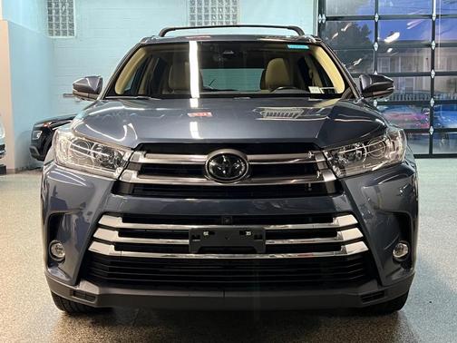 2019 Toyota Highlander Limited Platinum