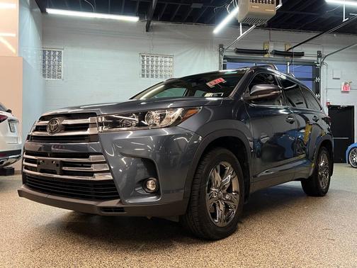 2019 Toyota Highlander Limited Platinum