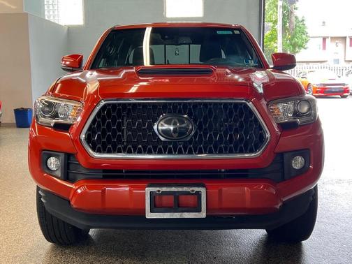 2018 Toyota Tacoma TRD Sport