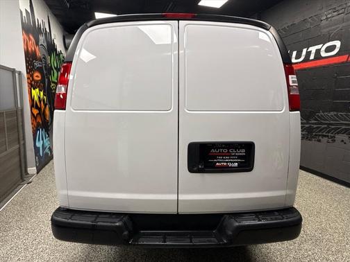 2022 GMC Savana 2500 Work Van