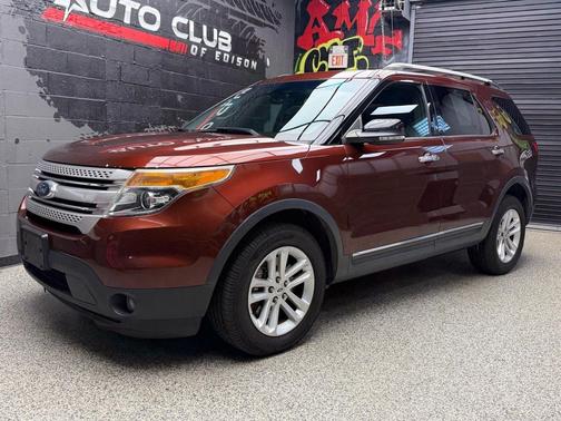 Bronze Fire Metallic Tinted Clearcoat (h9) 2015 Ford Explorer XLT