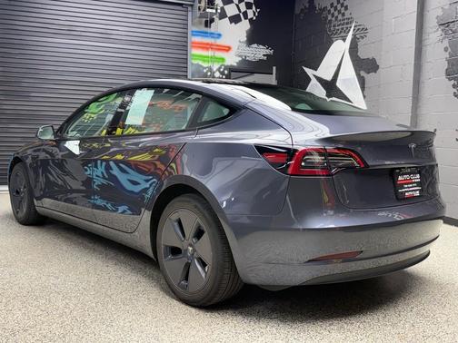 Midnight Silver Metallic (pmng) 2023 Tesla Model 3 Standard Range