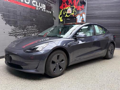 Midnight Silver Metallic (pmng) 2023 Tesla Model 3 Standard Range