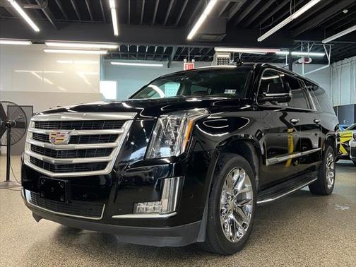 2017 Cadillac Escalade ESV Luxury