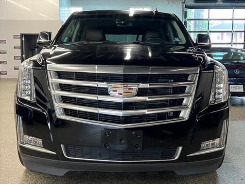 2017 Cadillac Escalade ESV Luxury