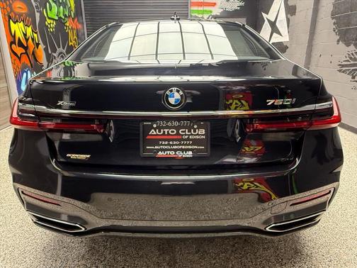 2022 BMW 750 i xDrive
