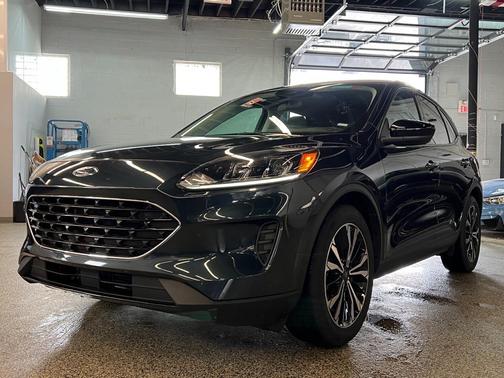 2022 Ford Escape SE