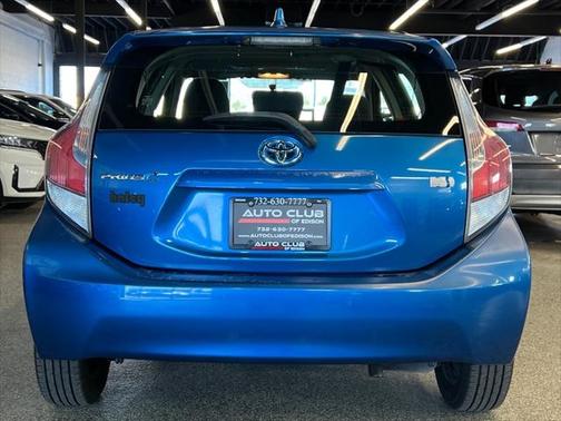 2015 Toyota Prius c Three
