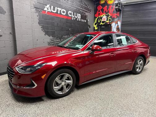 2023 Hyundai SONATA SE