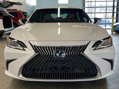 2021 Lexus ES 250 Base