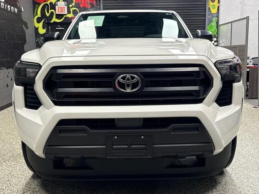 2025 Toyota Tacoma SR
