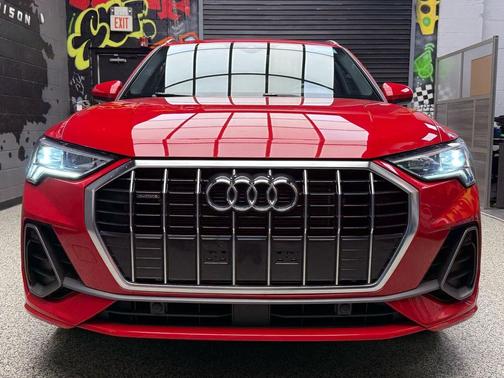 Progressive Red Metallic (b1b1) 2024 Audi Q3 Premium 45 TFSI S line quattro Tiptronic