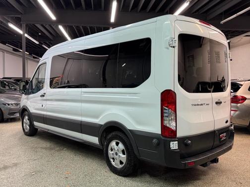 2017 Ford Transit-350 XLT