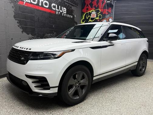 Fuji White (1aa) 2025 Land Rover Range Rover Velar P250 SE R-Dynamic