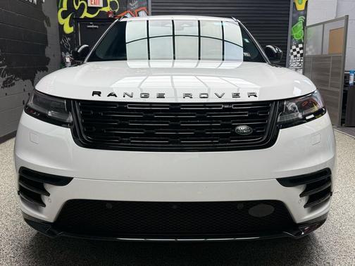 Fuji White (1aa) 2025 Land Rover Range Rover Velar P250 SE R-Dynamic