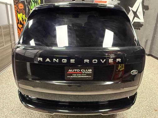 2023 Land Rover Range Rover P400 SE