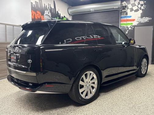 2023 Land Rover Range Rover P400 SE