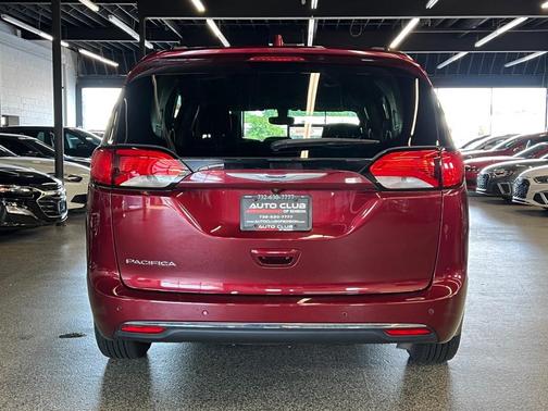 2020 Chrysler Pacifica Touring-L Plus