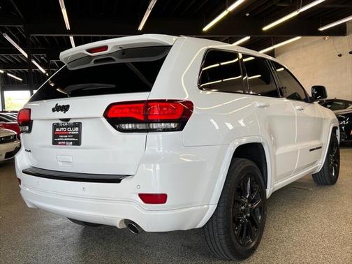 2017 Jeep Grand Cherokee Altitude