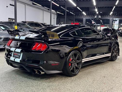 2021 Ford Shelby GT500 Base