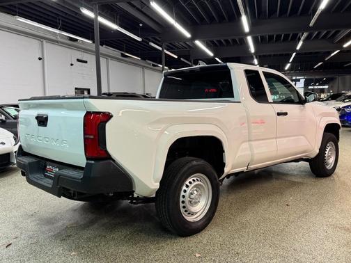 2025 Toyota Tacoma SR