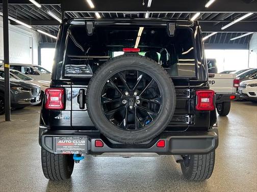 2023 Jeep Wrangler Sahara 4xe