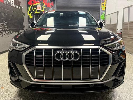 2023 Audi Q3 AWD quattro S line Premium 45 TFSI 4dr SUV