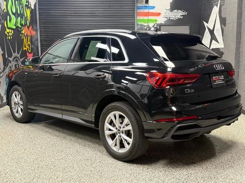 2023 Audi Q3 AWD quattro S line Premium 45 TFSI 4dr SUV