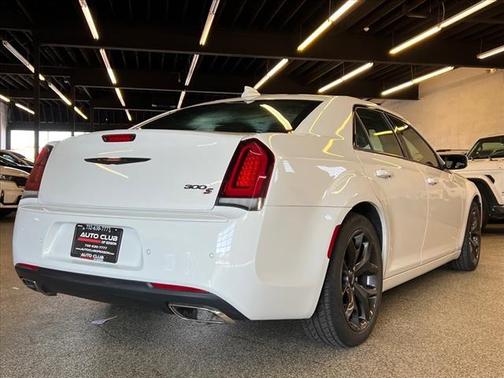 2021 Chrysler 300 S
