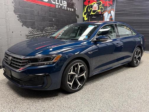 2020 Volkswagen Passat 2.0T R-Line