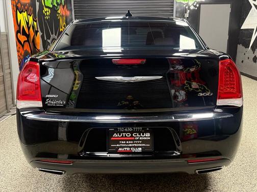 2018 Chrysler 300 Limited