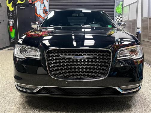 2018 Chrysler 300 Limited