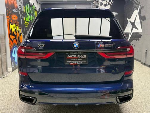 2022 BMW X7 M50i