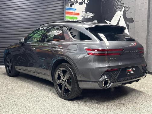 2022 Genesis GV70 2.5T AWD