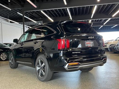2023 Kia Sorento S