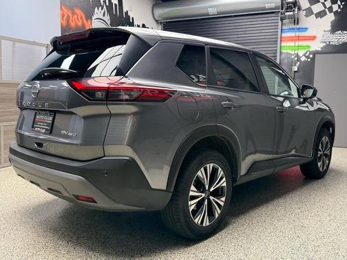 Gun Metallic (kad) 2023 Nissan Rogue SV